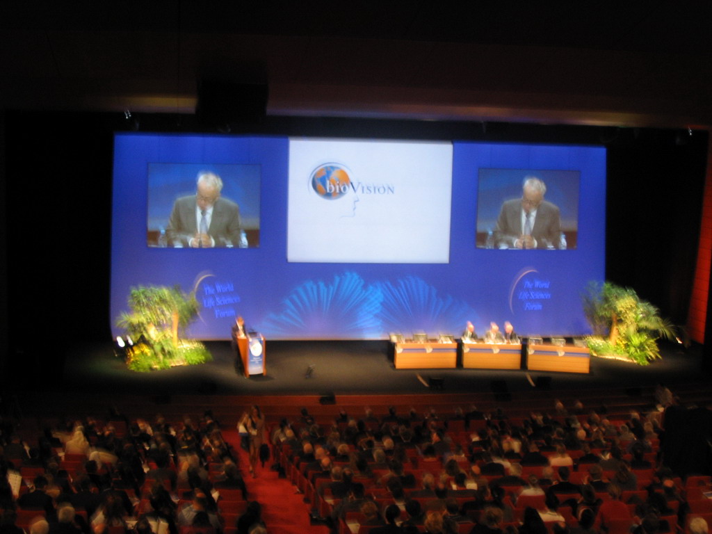 Plenary talk at the World Life Sciences Forum BioVision 2005 conference, at the Centre Congrès de Lyon conference center