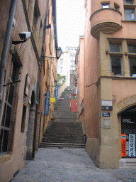 Staircase at the crossing of the Rue de la Loge street and the Rue Juiverie street