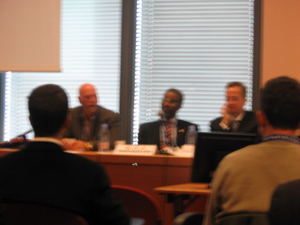 Panel discussion with Craig Venter at the World Life Sciences Forum BioVision 2005 conference, at the Centre Congrès de Lyon conference center