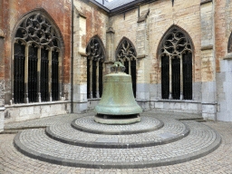 Grameer bell at the northeast side of the cloister garden of the Sint-Servaasbasiliek church