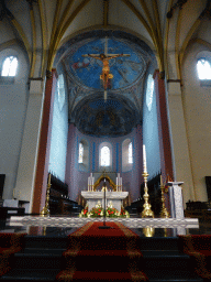 Apse and altar of the Sint-Servaasbasiliek church