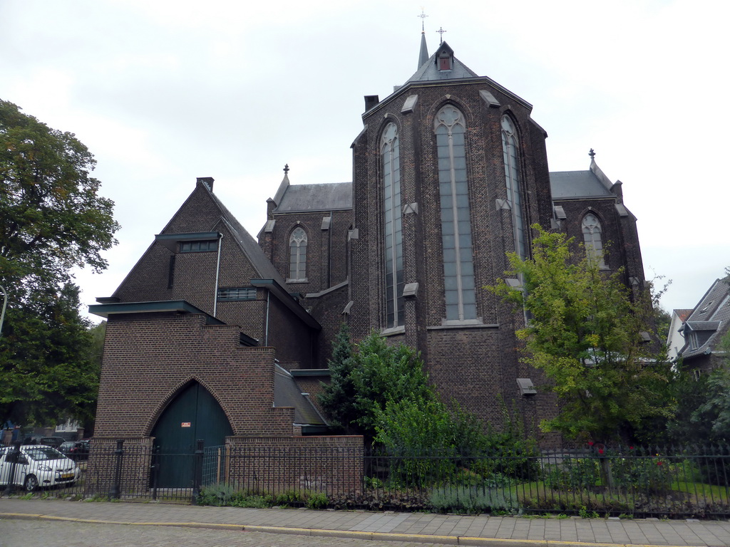 Back side of the Sint-Martinuskerk church, viewed from the Oeverwal street