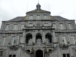 Facade of the City Hall at the Markt square