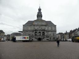 The Markt square with the front of the City Hall