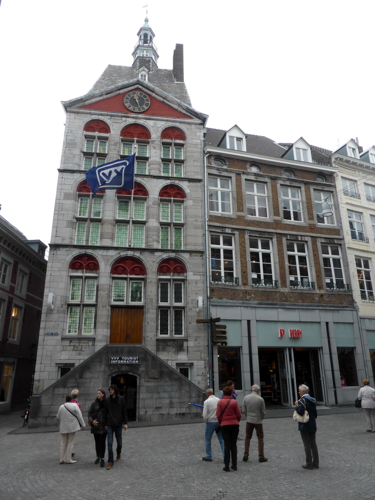 Front of the Dinghuis building with the Tourist Office at the Kleine Staat street