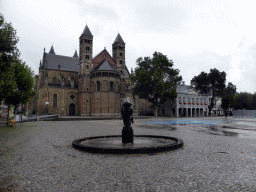The Vrijthof square with the `Hawt uuch vas` fountain, the Sint-Servaasbasiliek church and the Hoofdwacht building