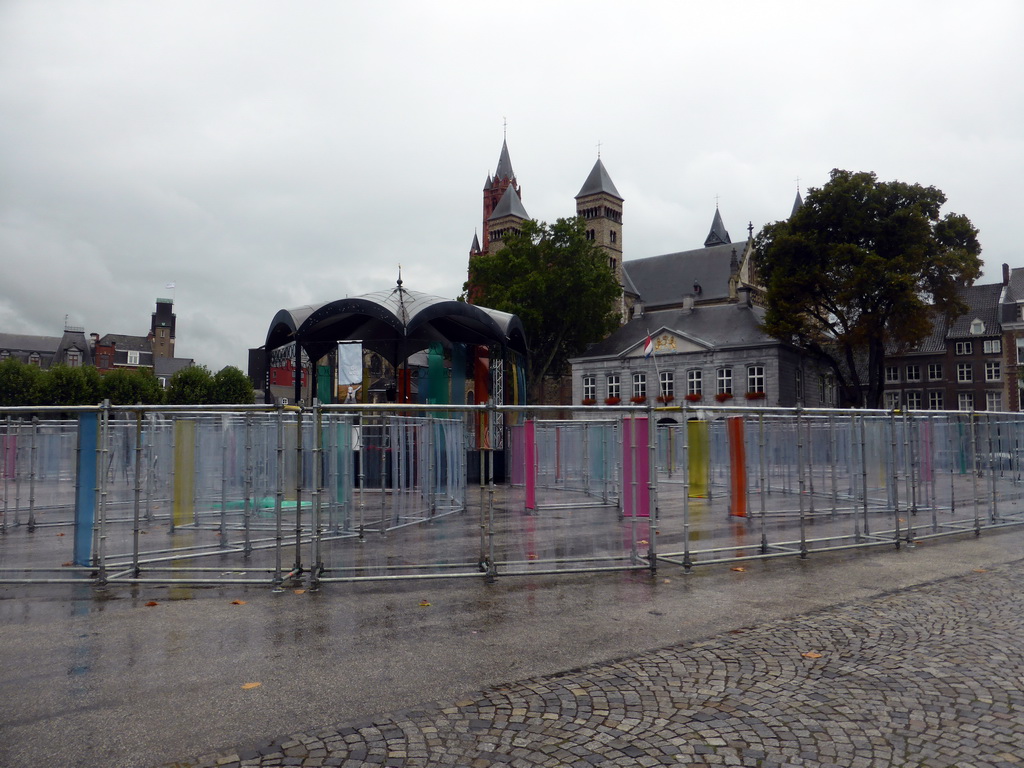 The Vrijthof square with the Music Kiosk, the Sint-Janskerk church, the Sint-Servaasbasiliek church and the Hoofdwacht building