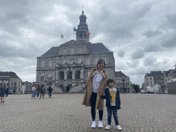 Miaomiao and Max in front of the City Hall at the Markt square