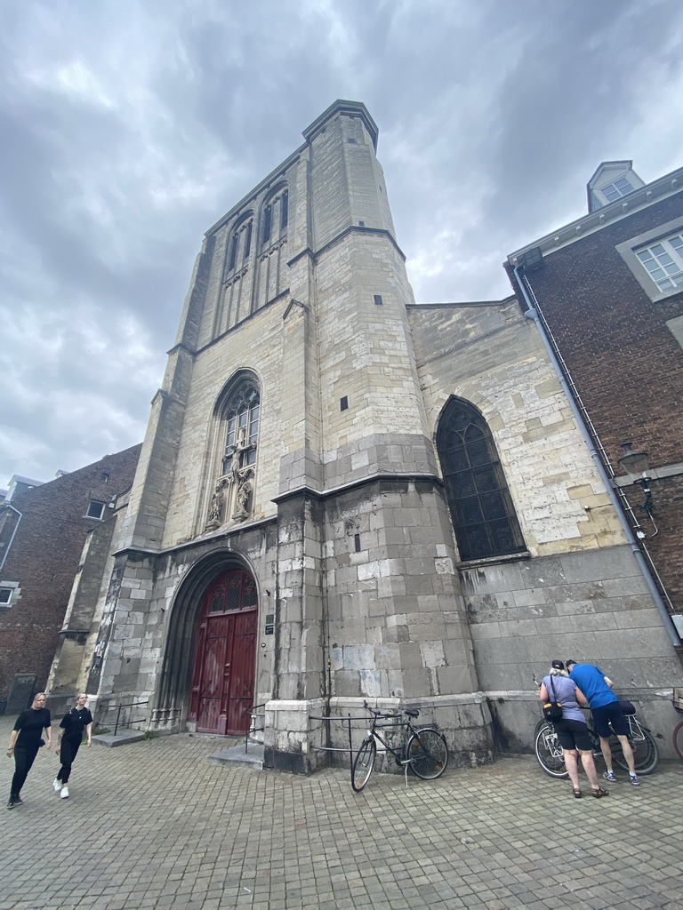 Facade of the Sint-Matthiaskerk church at the Boschstraat street
