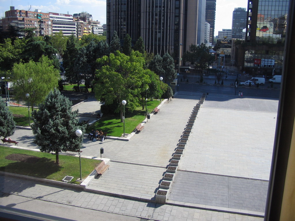 The Plaza de Joan Miró and the Torre Europa tower, from the conference center