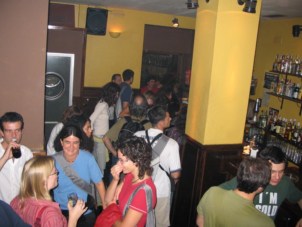 Drinks with visitors of the ECCB 2005 conference, in a pub in the city center