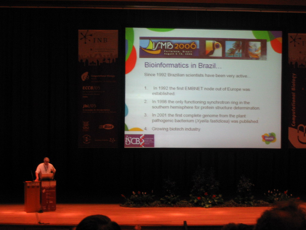 Presentation at the ECCB 2005 conference, at the Palacio de Congresos de Madrid building