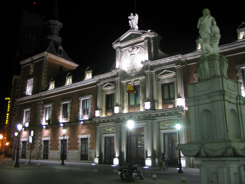 Front of the Hotel Plaza Mayor at the Calle de Atocha street, by night