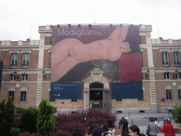 Poster of the Thyssen-Bornemisza Museum on a house at the Plaza de San Martin square
