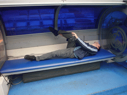 Jeroen on the injury bench in the dugout of the Santiago Bernabéu stadium