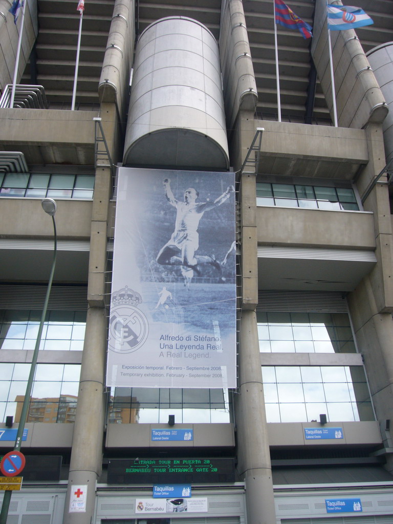 Poster of Alfredo di Stéfano on the outside of the Santiago Bernabéu stadium