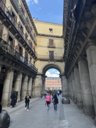 madrid_3_024 - 318 kb - 768x1024 -