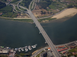 The Ponte do Freixo bridge over the Douro river, viewed from the airplane from Eindhoven