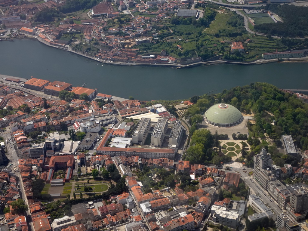 The Douro river, the Jardim do Palácio garden and the Super Bock Arena, viewed from the airplane from Eindhoven