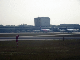 Airplanes at Eindhoven Airport, viewed from the airplane