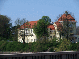 Casino Cosmopol, viewed from the Slottsgatan bridge over the Parkkanalen canal