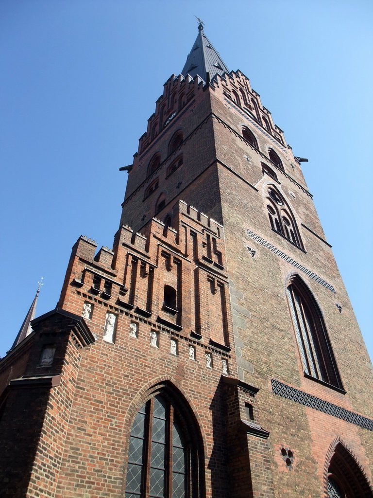 Front and tower of the Sankt Petri Kyrka church