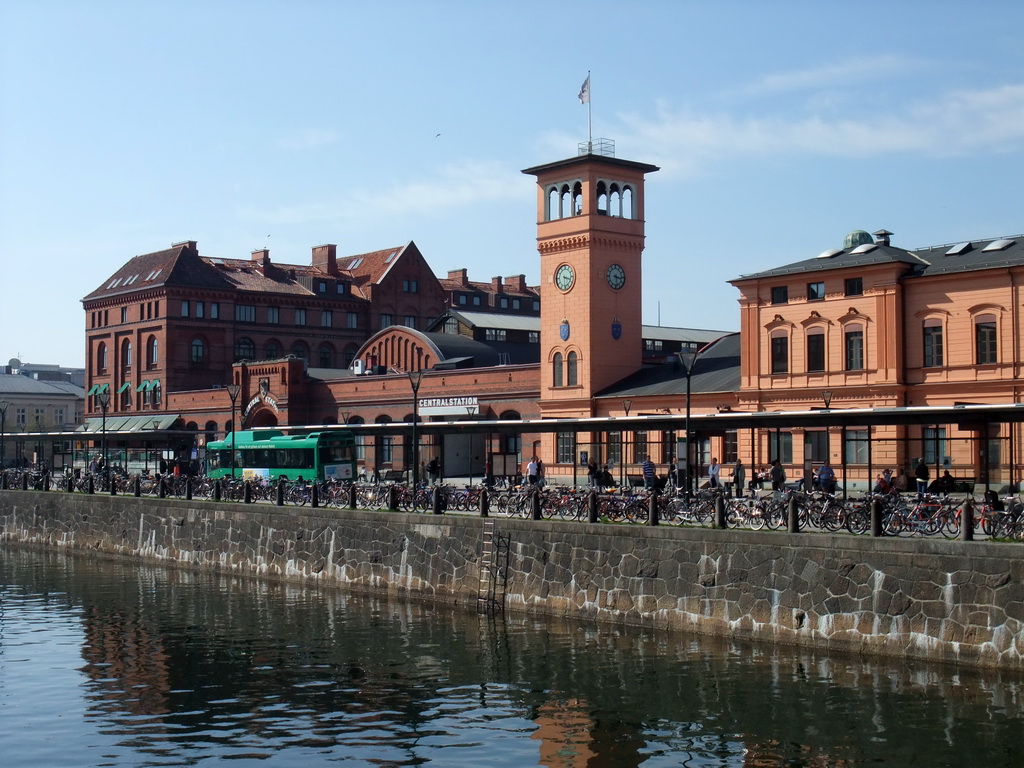 Malmö Central Station and the Östra Hamnkanalen canal