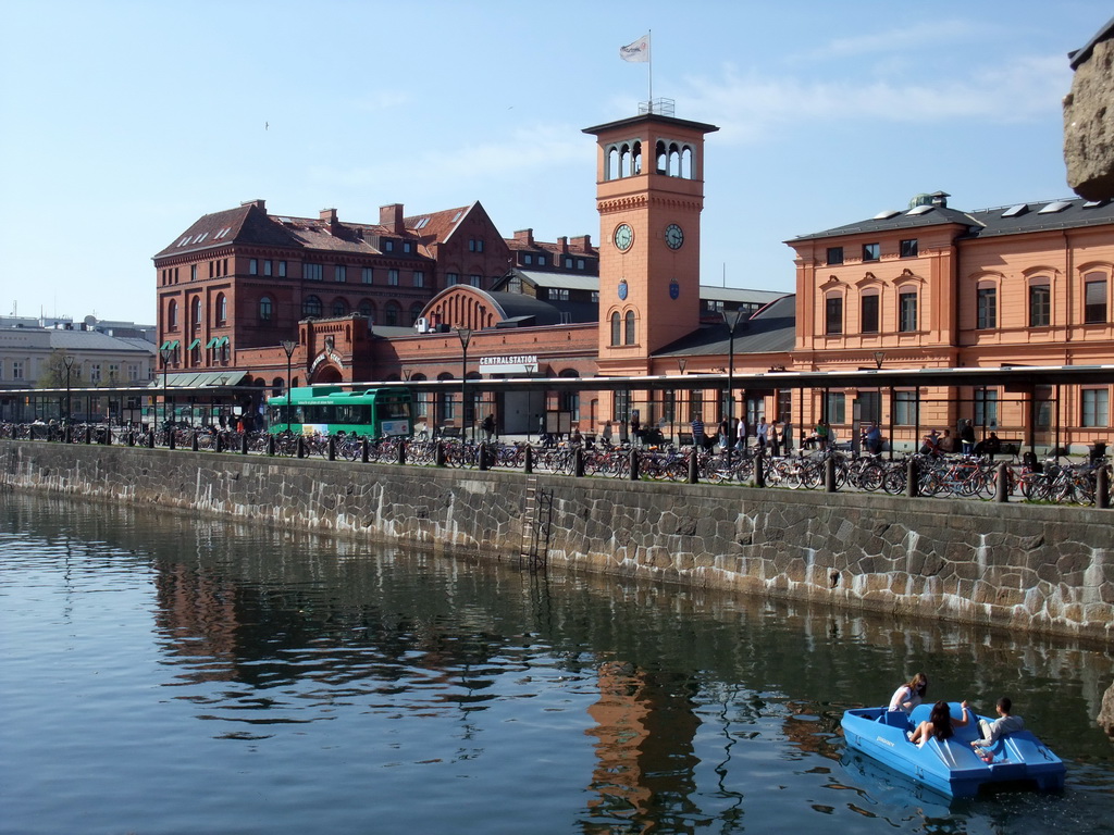 Malmö Central Station and the Östra Hamnkanalen canal