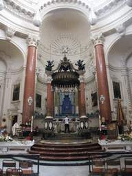 Apse and altar of the Carmelite Church at Valletta