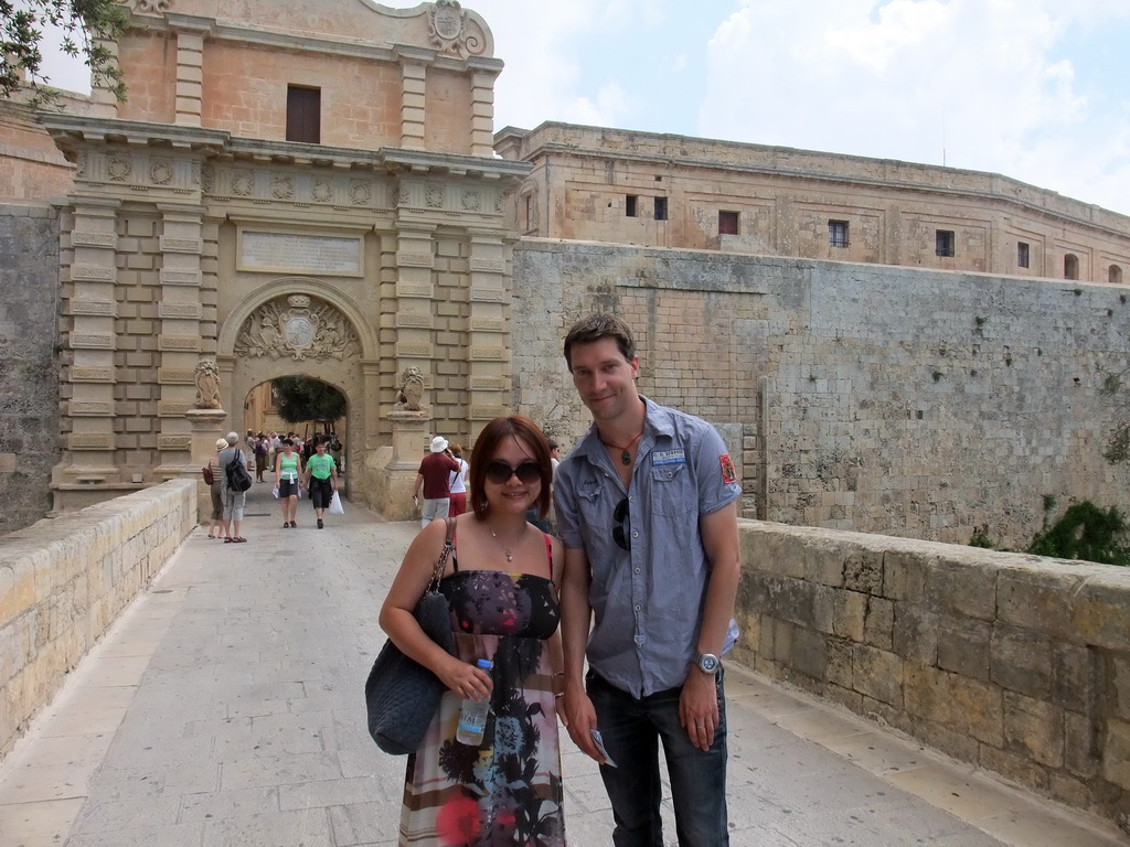Tim and Miaomiao at the entrance road to Mdina with the Mdina Gate