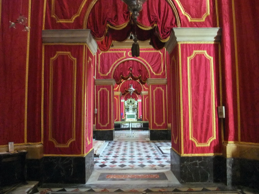 Left nave and chapel with altar at St. Paul`s Cathedral at Mdina