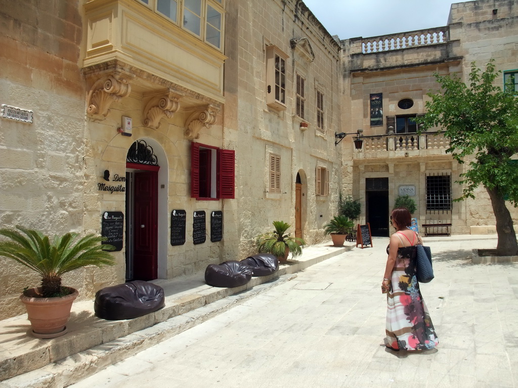 Miaomiao at the Misrah Mesquita square at Mdina