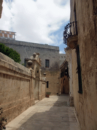 The Triq Gatto Murina street with the entrance to the Palazzo Gatto Murina building at Mdina