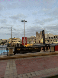 malta_2_920 - 217 kb - 768x1024 -