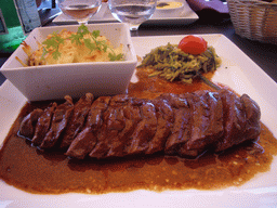 marseille_1_010 - 219 kb - 1024x768 - Lunch in a restaurant at the Old Port (Vieux-Port) Lunch in a restaurant at the Old Port (Vieux-Port)