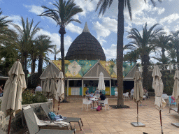 Pool bar at the east swimming pool at the Abora Buenaventura by Lopesan hotel