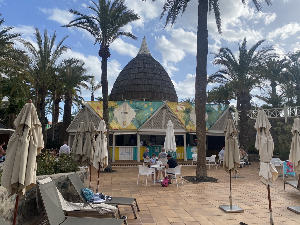 Pool bar at the east swimming pool at the Abora Buenaventura by Lopesan hotel