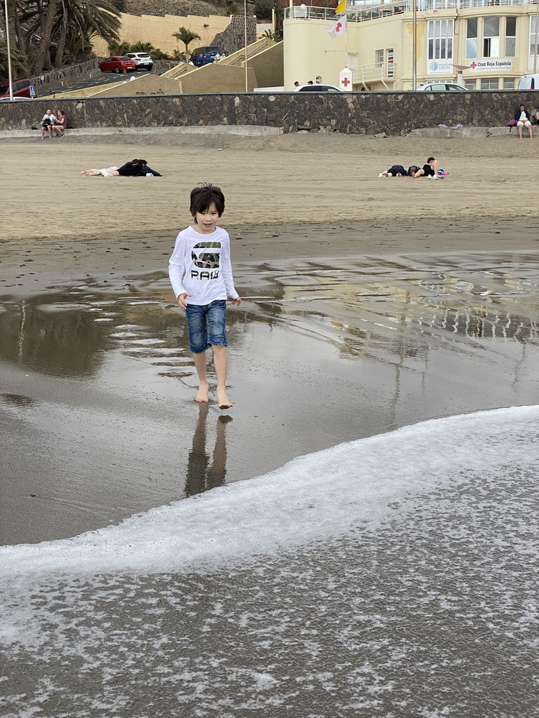 Max at the Playa del Inglés beach