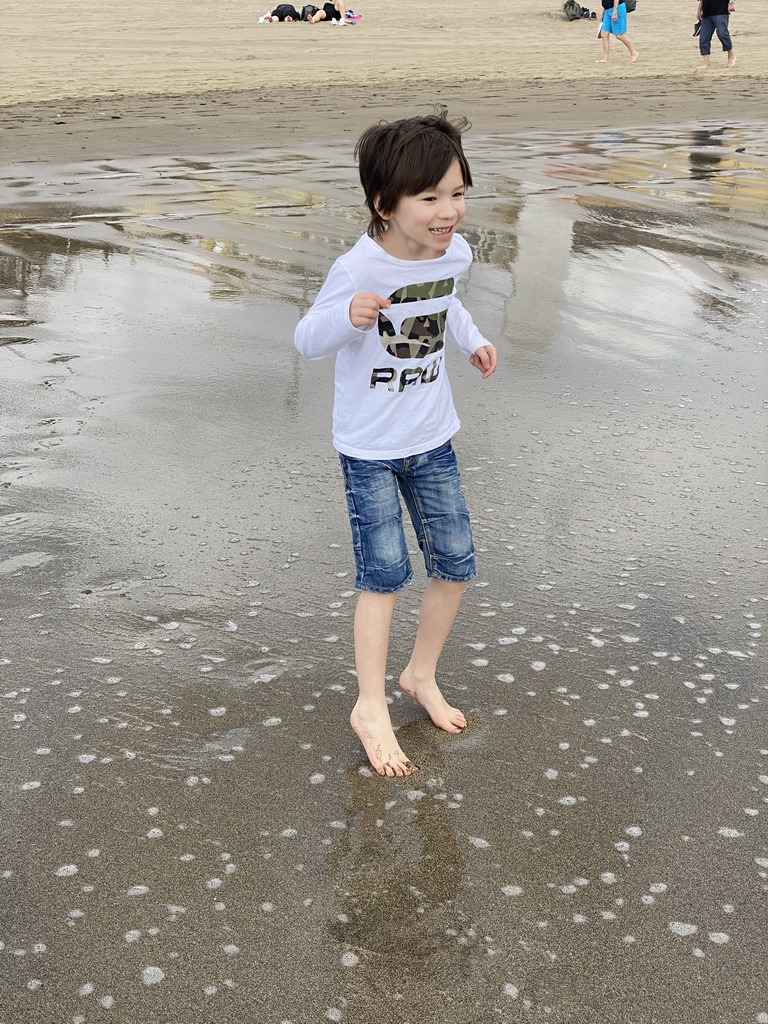 Max at the Playa del Inglés beach