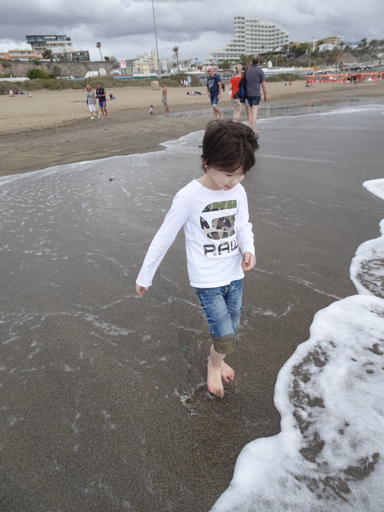 Max at the Playa del Inglés beach