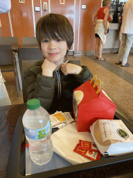 Max having lunch at the McDonald`s restaurant at the Playa del Inglés Aparcamiento shopping mall