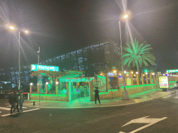 Front of the Mini Golf Atlántico and the Canaria Surycan hotel at the Avenida de Tenerife street, by night