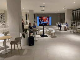 Karaoke in the lobby of the Abora Buenaventura by Lopesan hotel