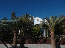 The Lopesan Villa del Conde Resort at the Calle Mar Mediterráneo street, viewed from the tour bus to Puerto Rico