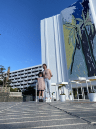 Miaomiao and Max in front of the Abora Buenaventura by Lopesan hotel at the Plaza Ansite square