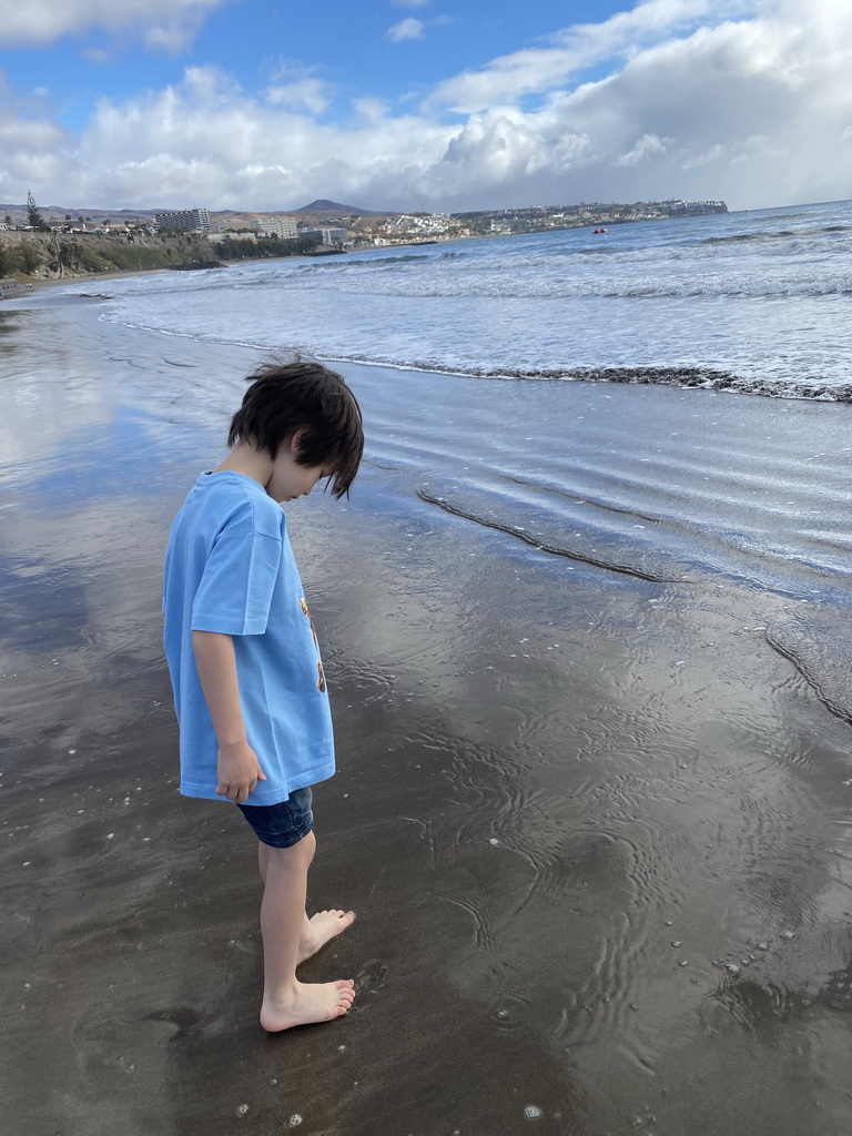 Max at the Playa del Inglés beach