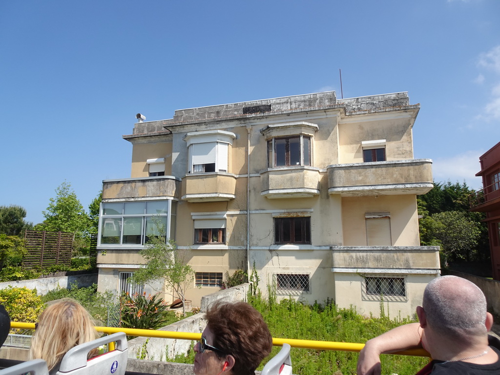 Building along the Avenida da Boavista street, viewed from the sightseeing bus