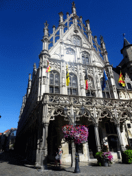 Front left side of the City Hall at the Grote Markt square