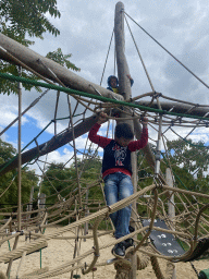 Max in a climbing net at the playground near Restaurant Toepaja at the Asia section of ZOO Planckendael