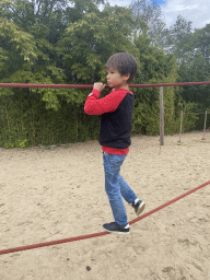 Max on a rope bridge at the playground near Restaurant Toepaja at the Asia section of ZOO Planckendael